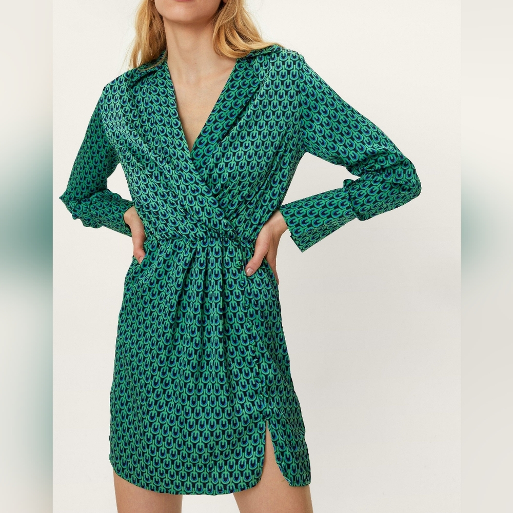 NWT Nasty Gal Retro Printed Wrap Shirt Dress sz L